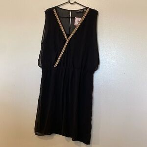 Liza Byrd embroidered gold black lined sleeveless flowing v neck dress XL Tall